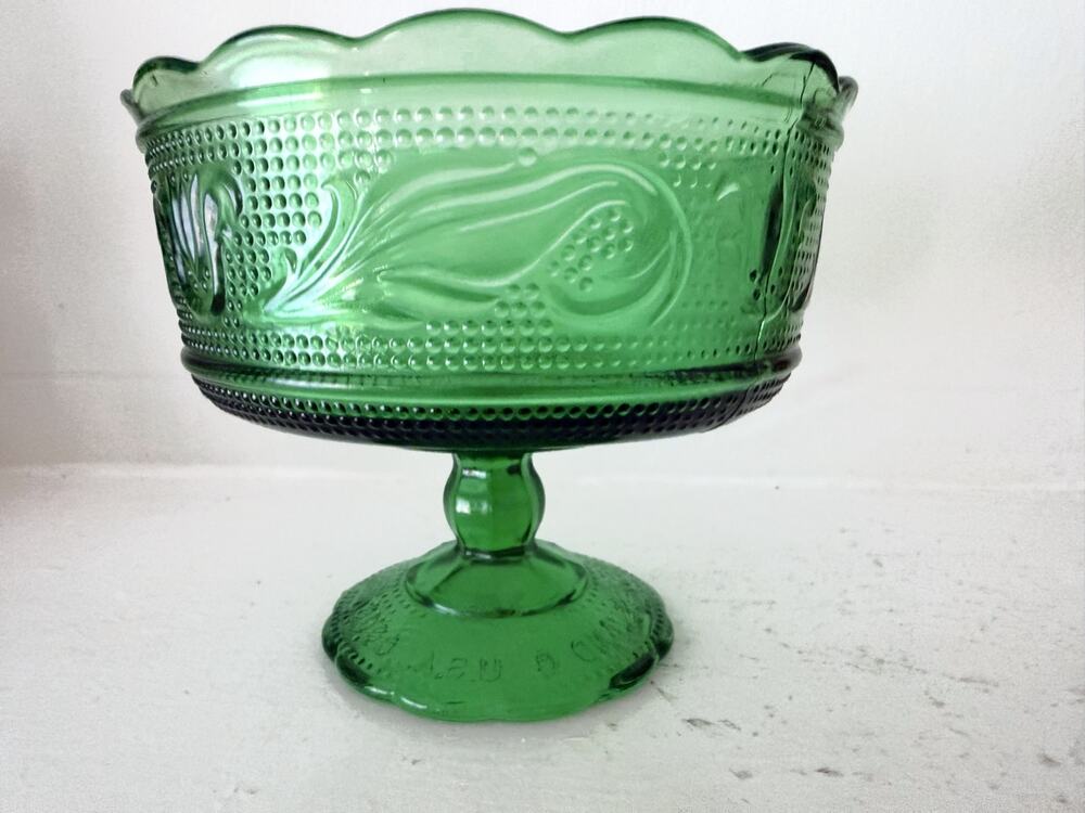 E O Brody M6000 Emerald Green Glass Pedestal Compote Bowl Tiara Sandwich Style